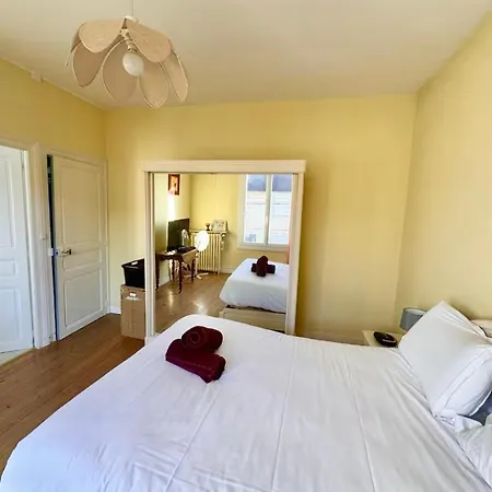 Apartment Le Coquelicot - Centre - 8 Personnes - Parking Le Mans