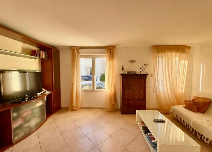 Le Coquelicot - Centre - 8 Personnes - Parking * Le Mans